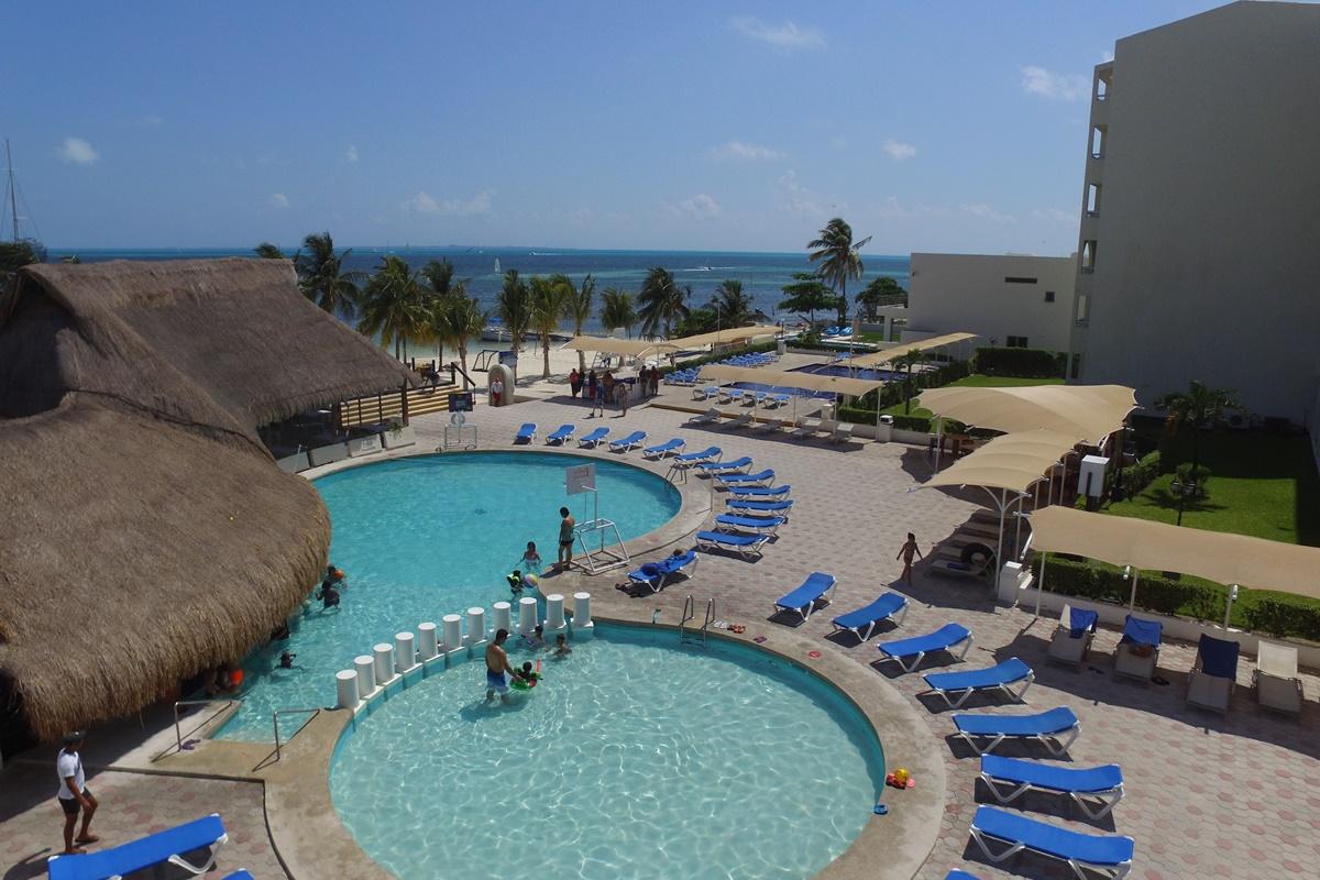Aquamarina Beach Hotel Cancún Exterior foto
